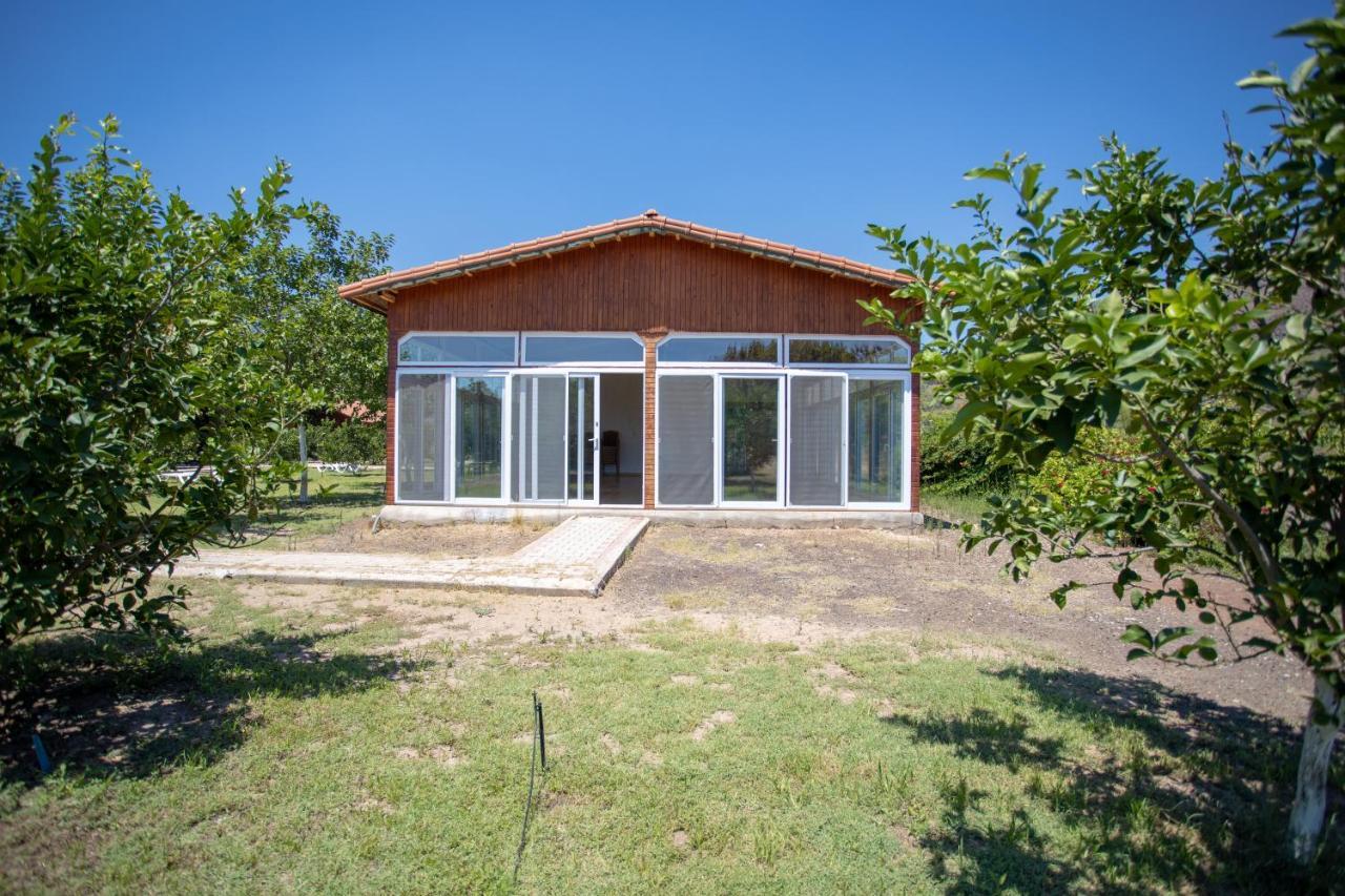 Ugur Pansiyon Bungalows Çıralı Exteriör bild