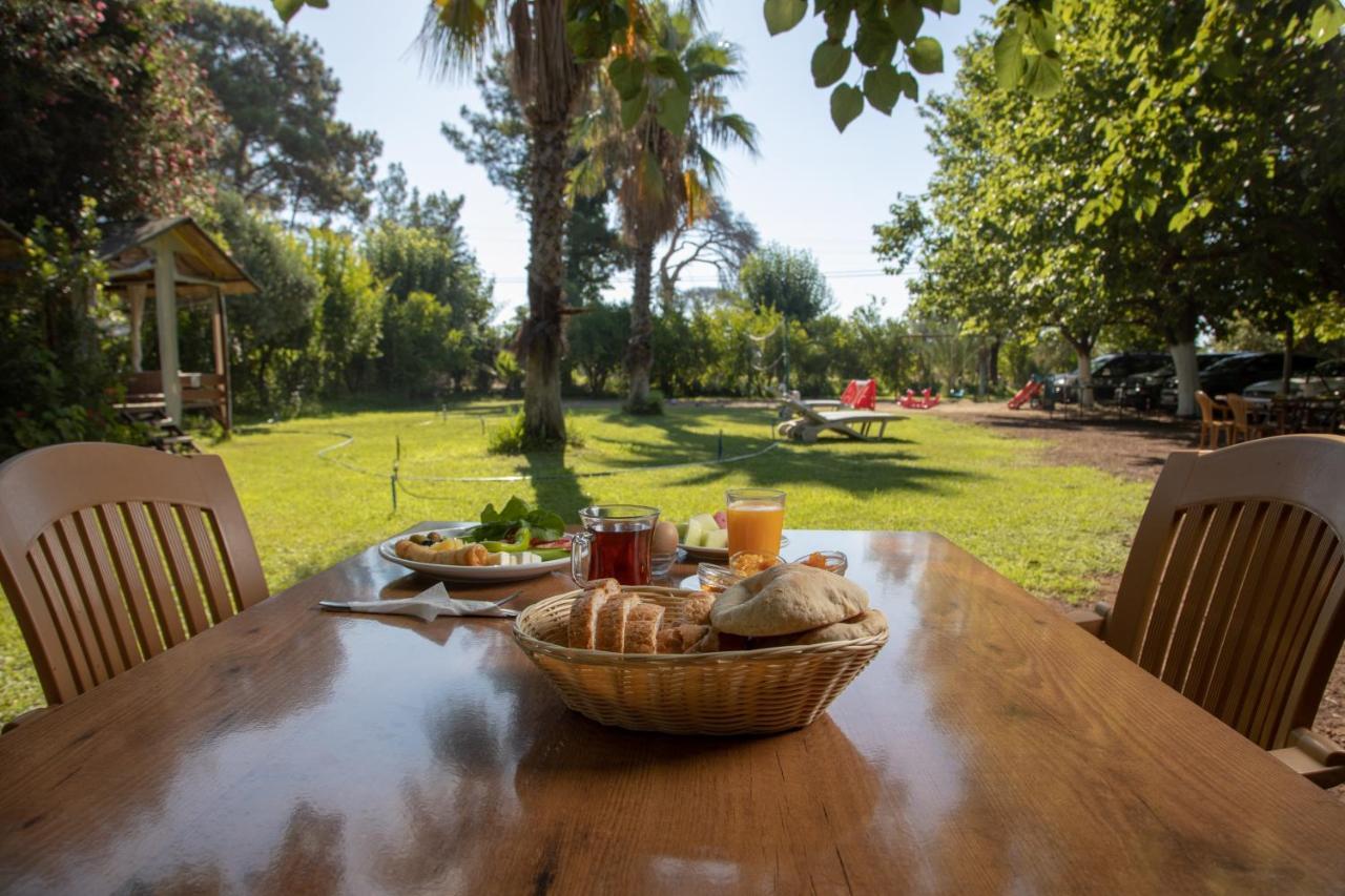 Ugur Pansiyon Bungalows Çıralı Exteriör bild