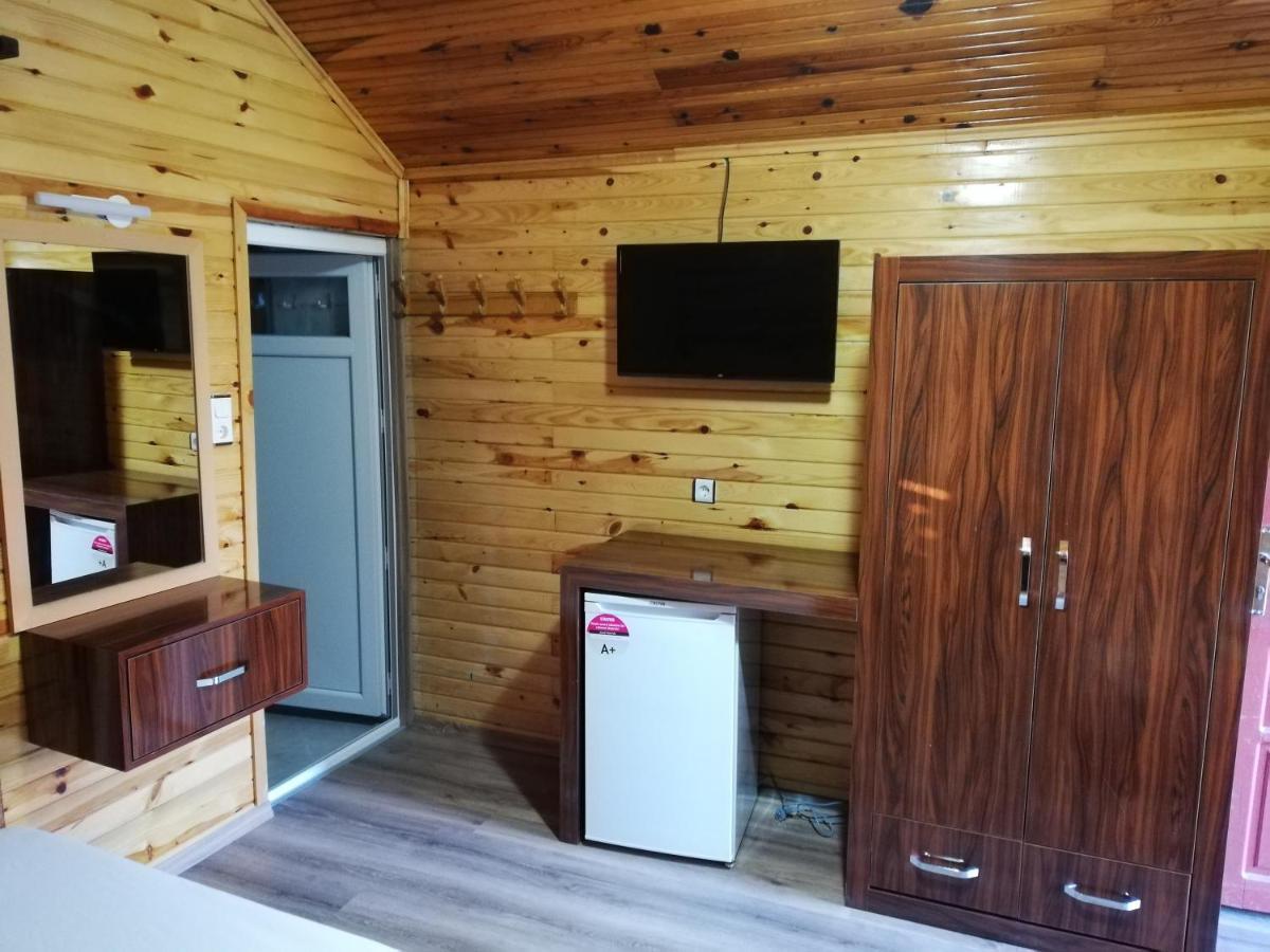 Ugur Pansiyon Bungalows Çıralı Exteriör bild