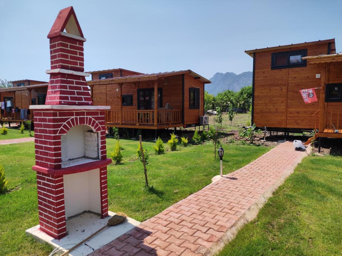 Ugur Pansiyon Bungalows Çıralı Exteriör bild