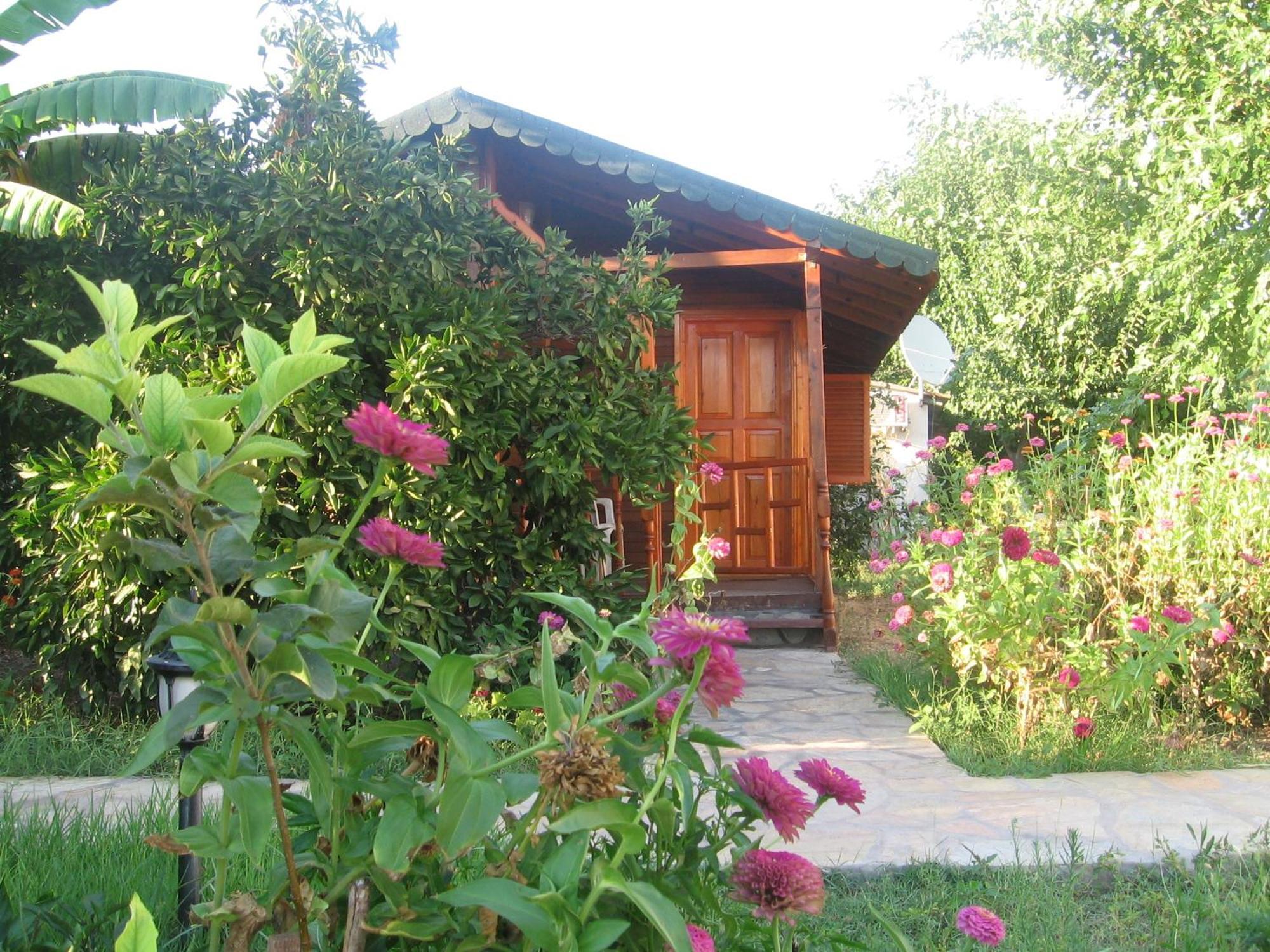 Ugur Pansiyon Bungalows Çıralı Exteriör bild