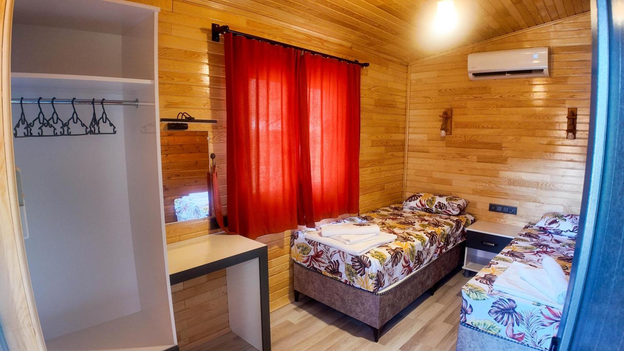 Ugur Pansiyon Bungalows Çıralı Exteriör bild