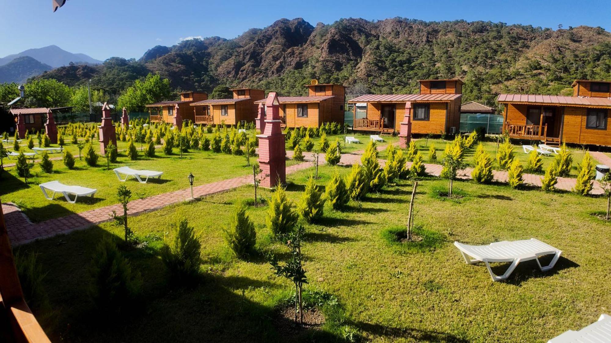 Ugur Pansiyon Bungalows Çıralı Exteriör bild