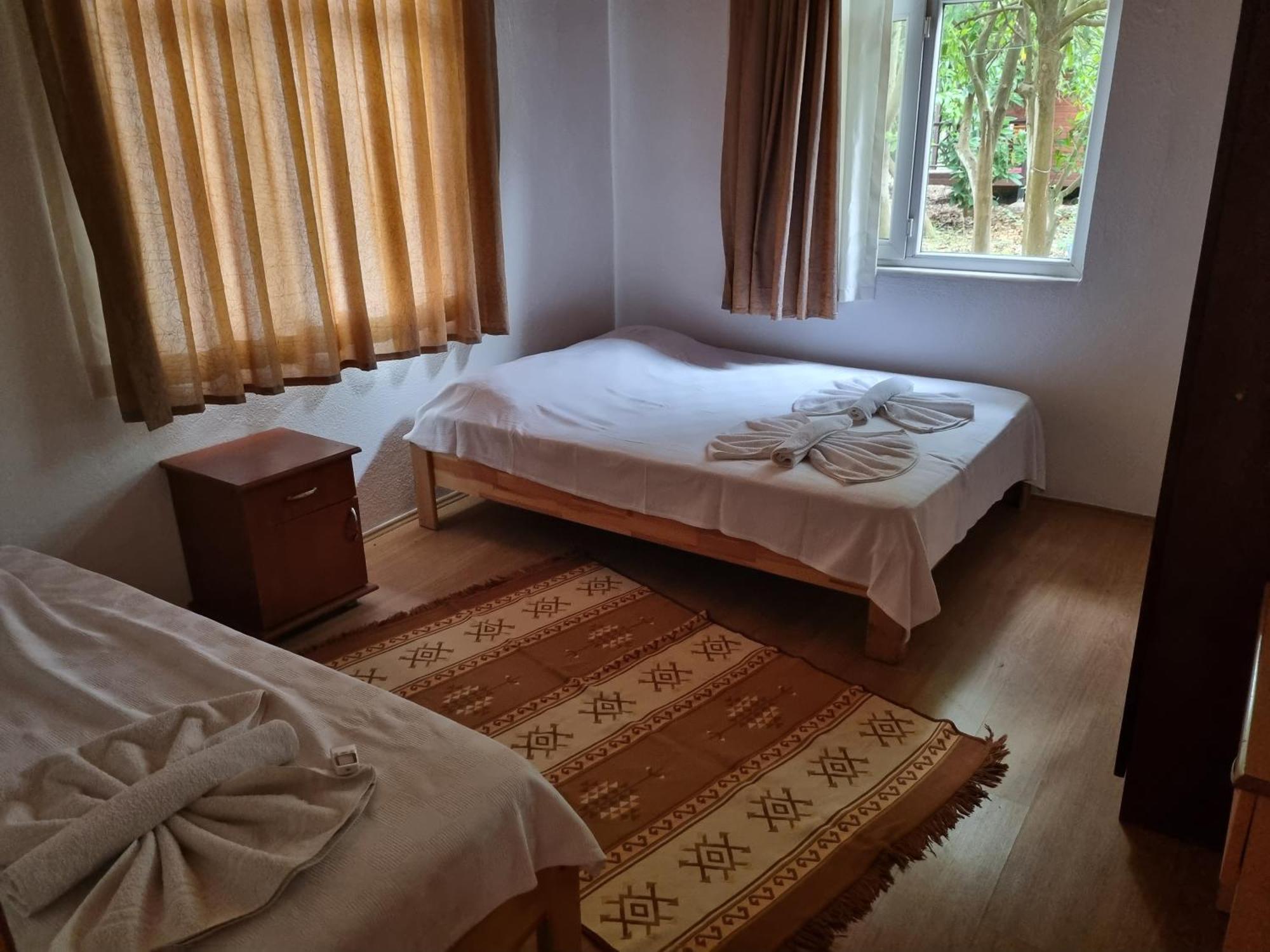 Ugur Pansiyon Bungalows Çıralı Exteriör bild