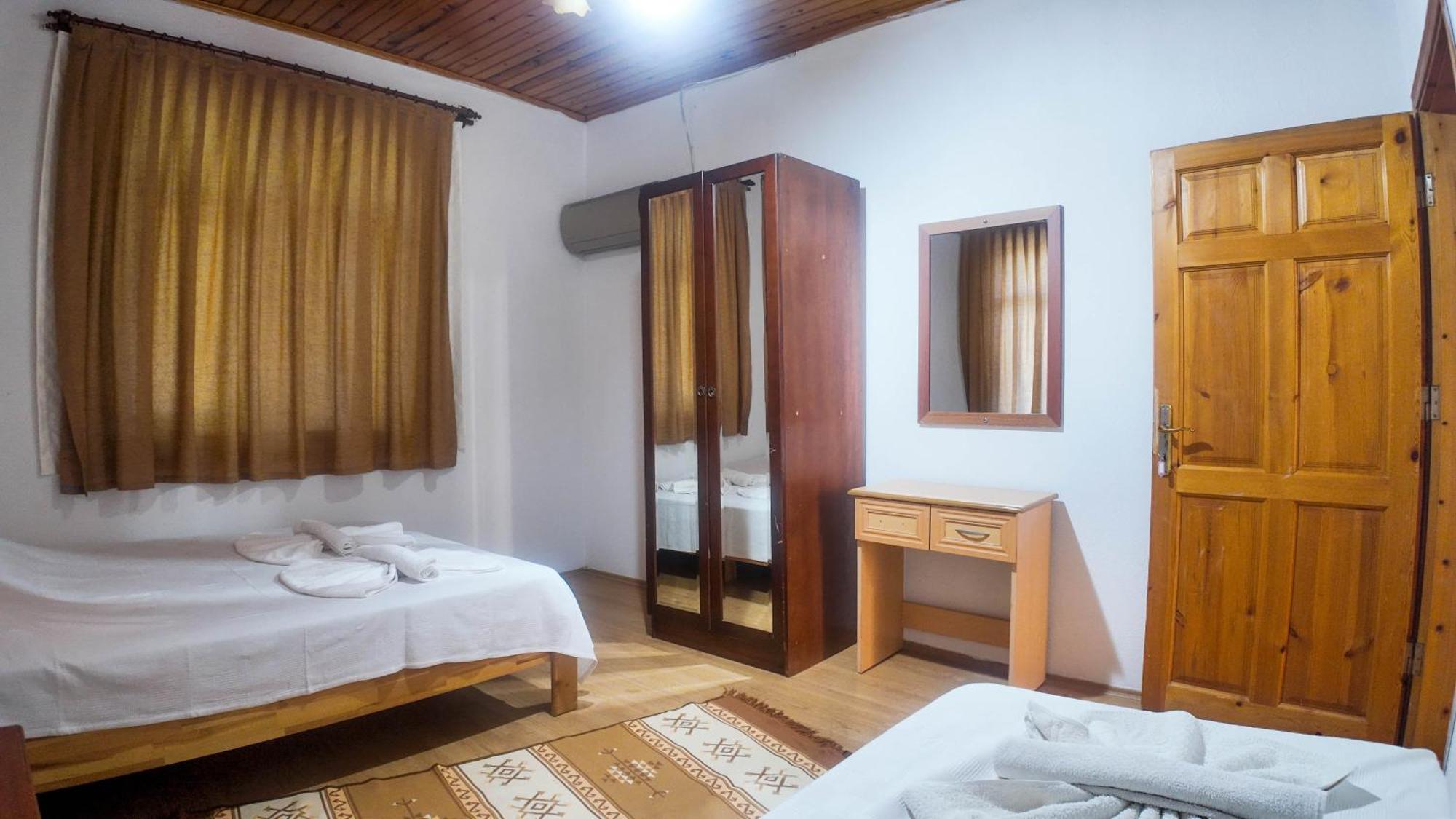 Ugur Pansiyon Bungalows Çıralı Exteriör bild