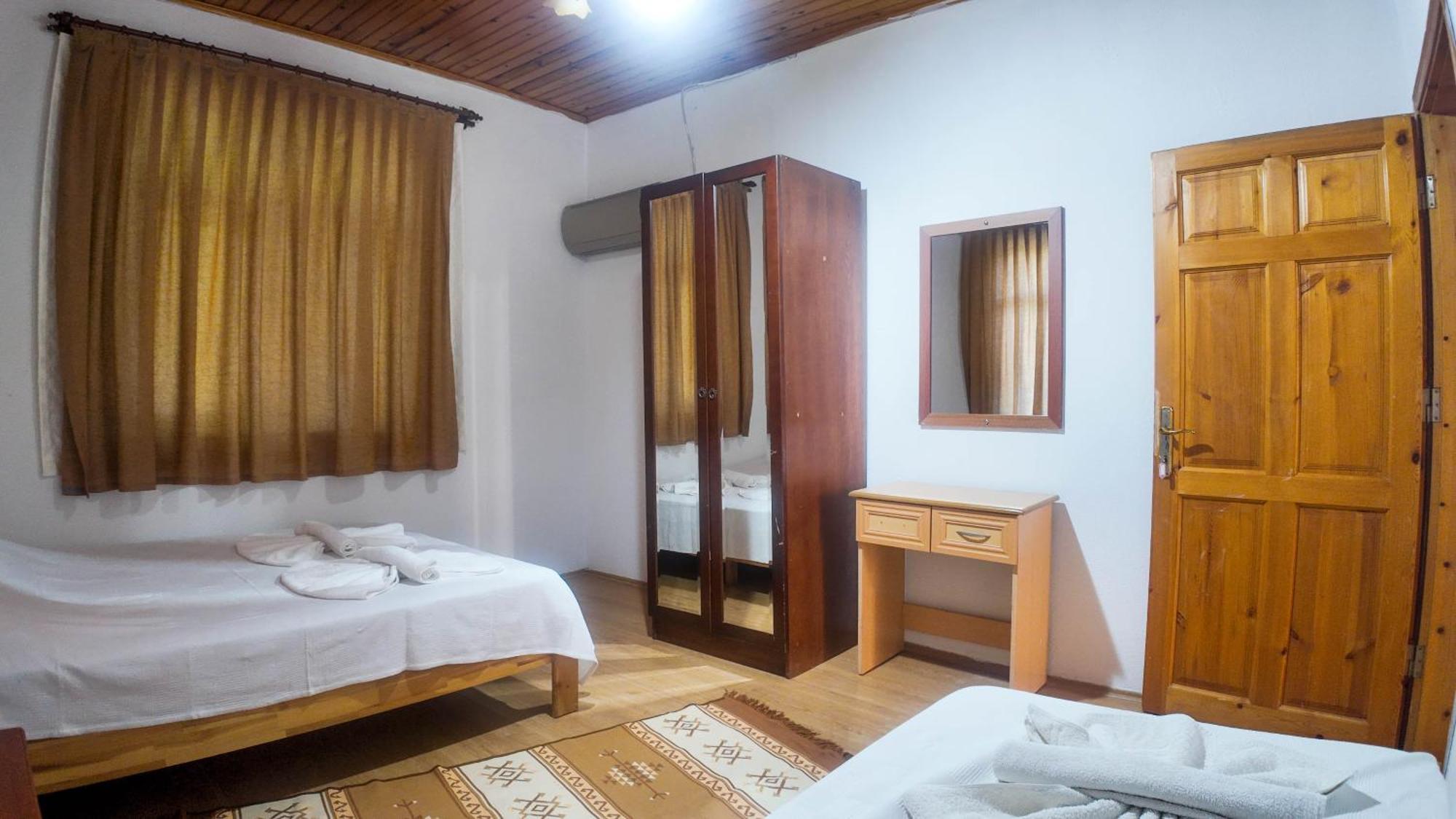 Ugur Pansiyon Bungalows Çıralı Exteriör bild