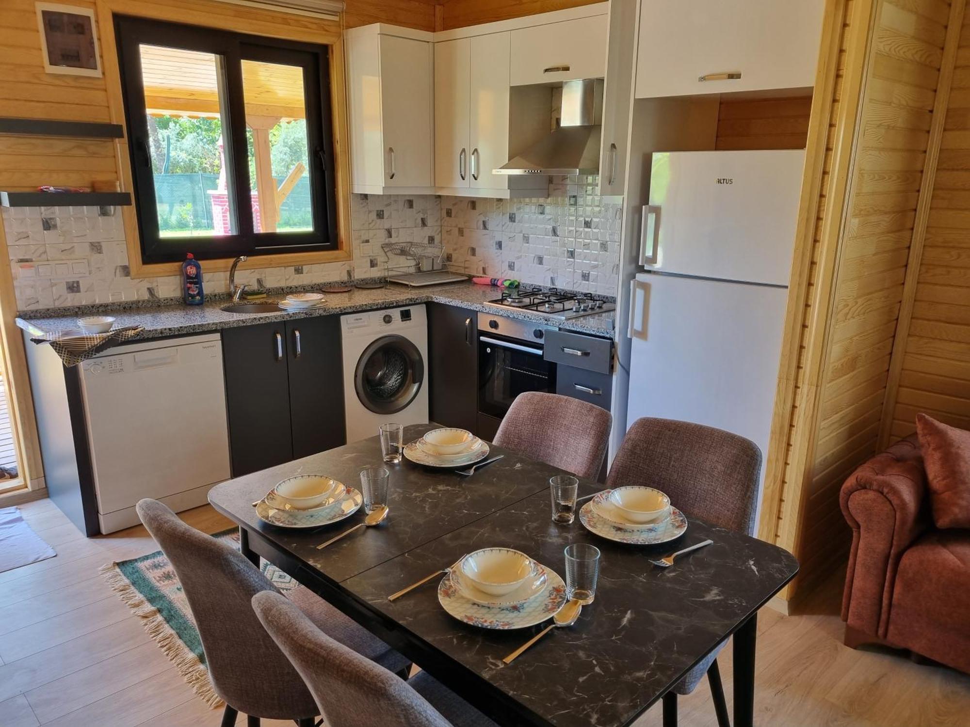 Ugur Pansiyon Bungalows Çıralı Exteriör bild