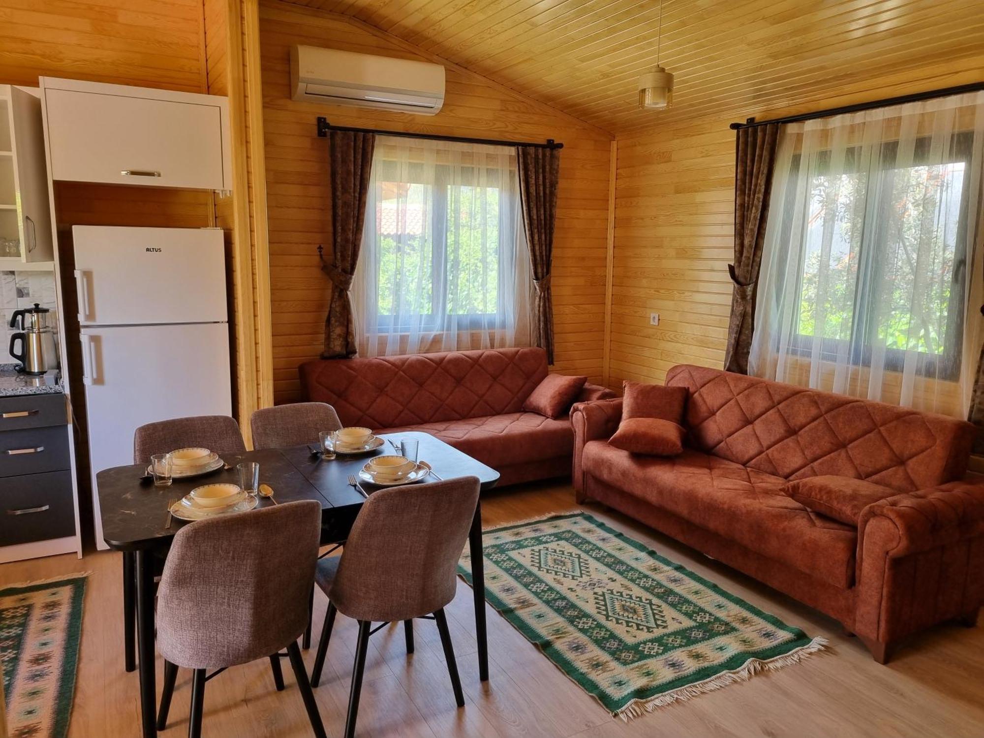 Ugur Pansiyon Bungalows Çıralı Exteriör bild