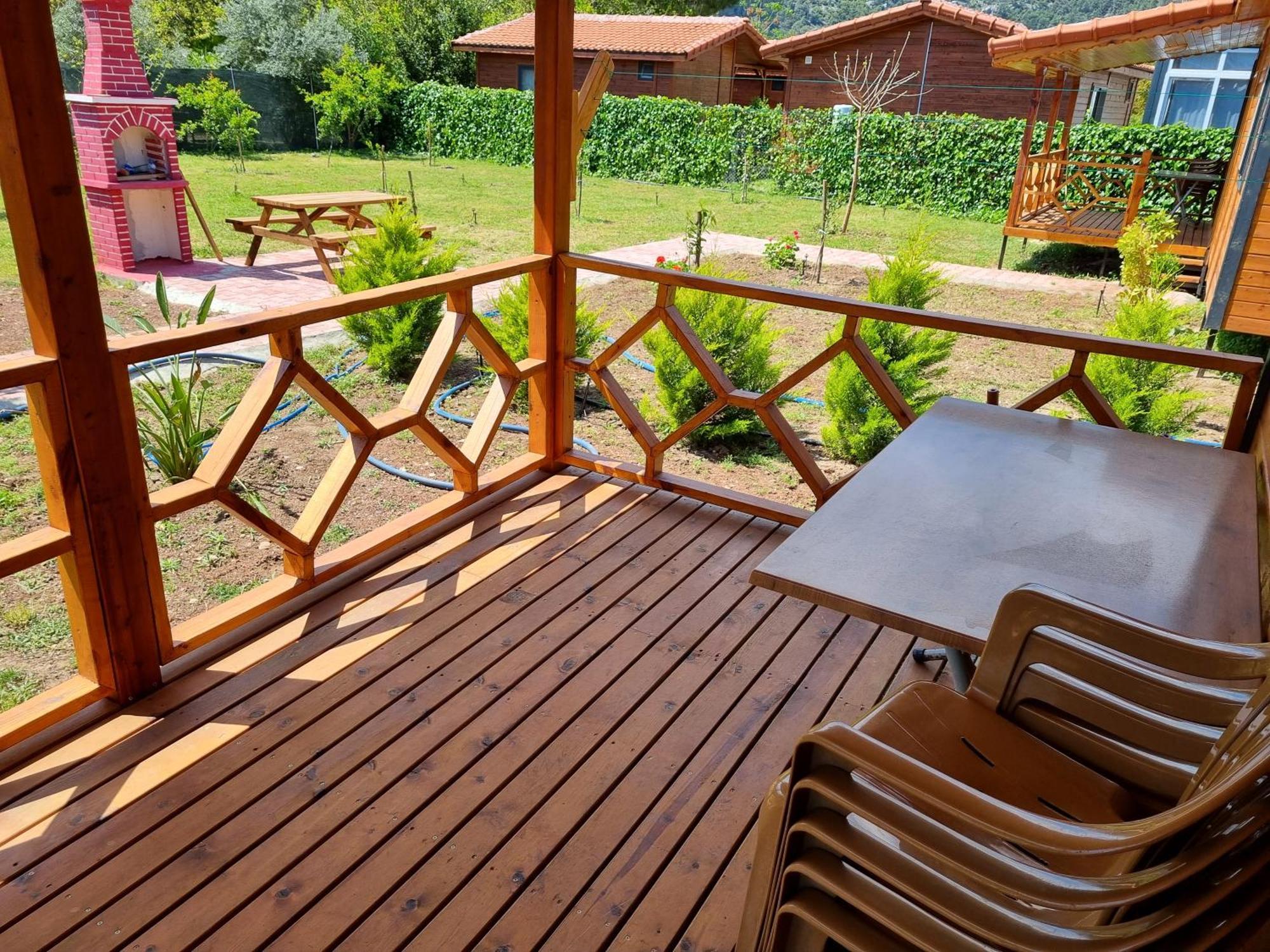 Ugur Pansiyon Bungalows Çıralı Exteriör bild
