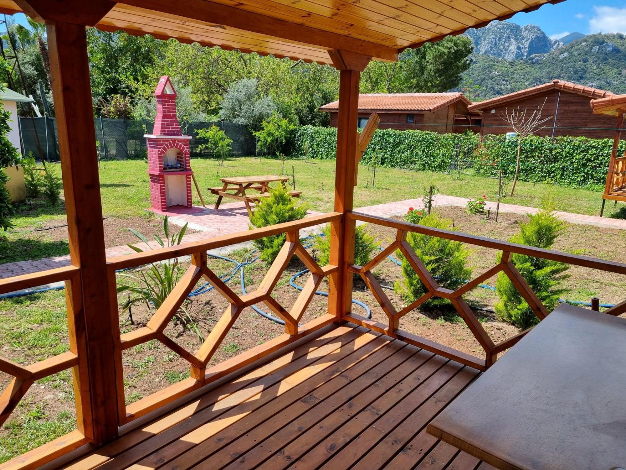 Ugur Pansiyon Bungalows Çıralı Exteriör bild
