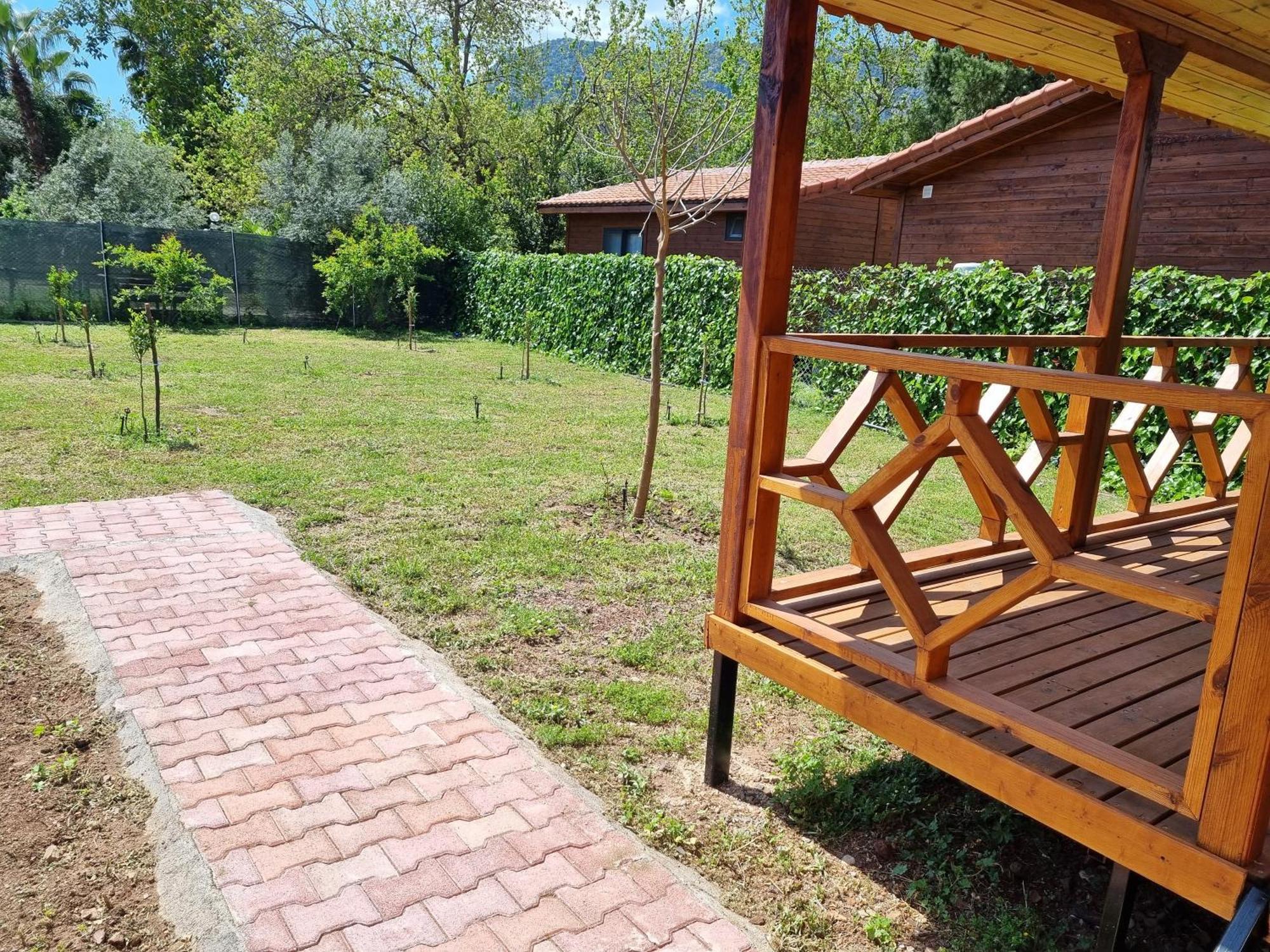 Ugur Pansiyon Bungalows Çıralı Exteriör bild