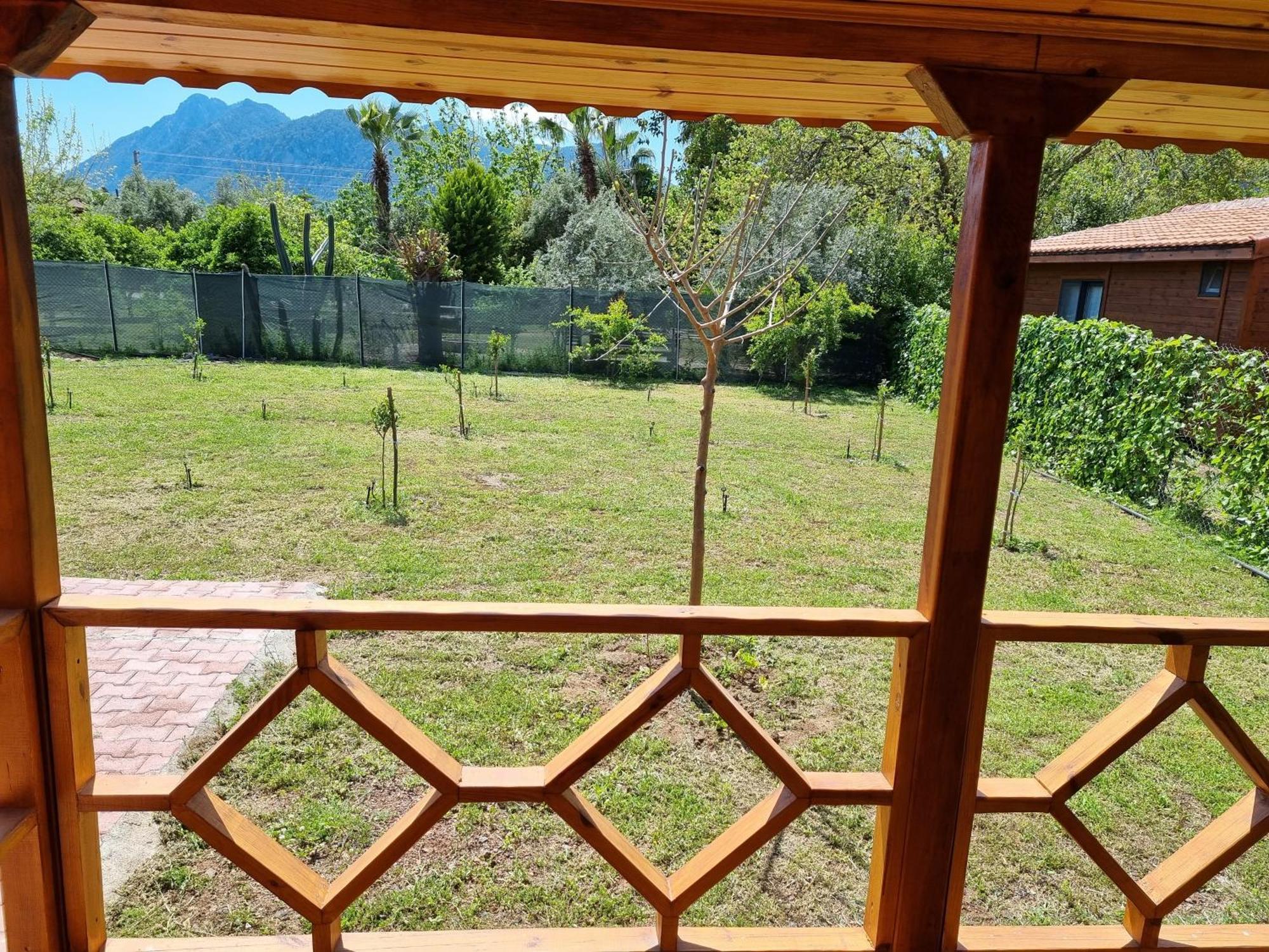 Ugur Pansiyon Bungalows Çıralı Exteriör bild